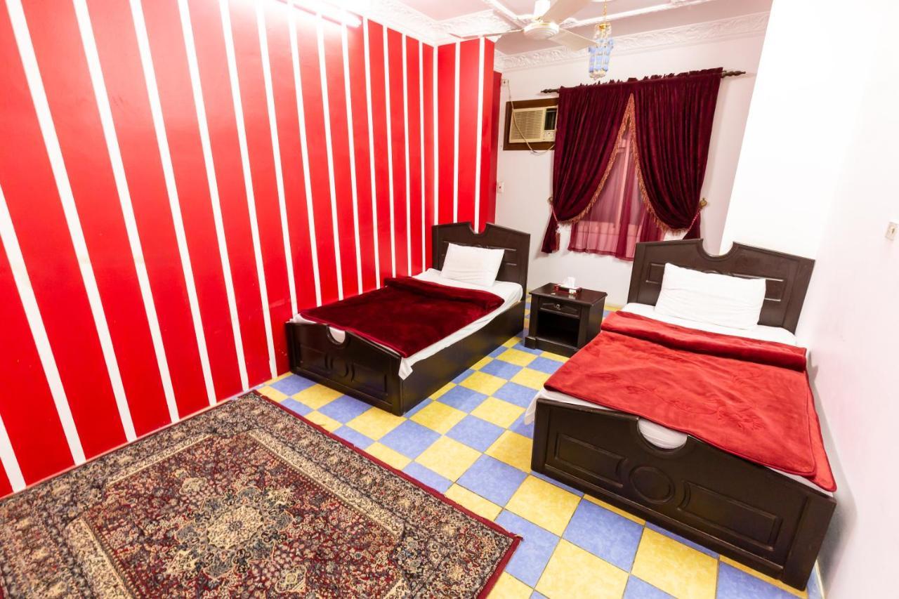 Al Eairy Furnished Apartments - Al Bahah 3 Εξωτερικό φωτογραφία