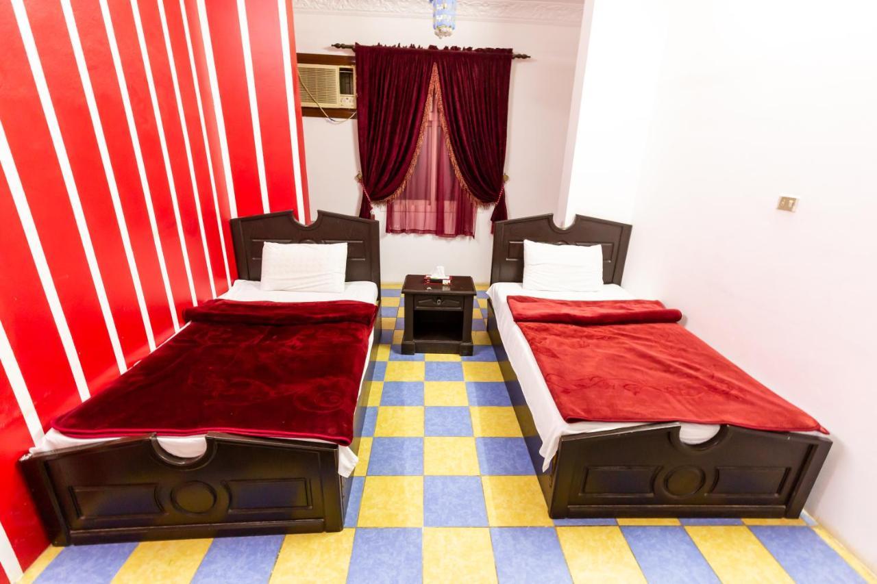 Al Eairy Furnished Apartments - Al Bahah 3 Εξωτερικό φωτογραφία