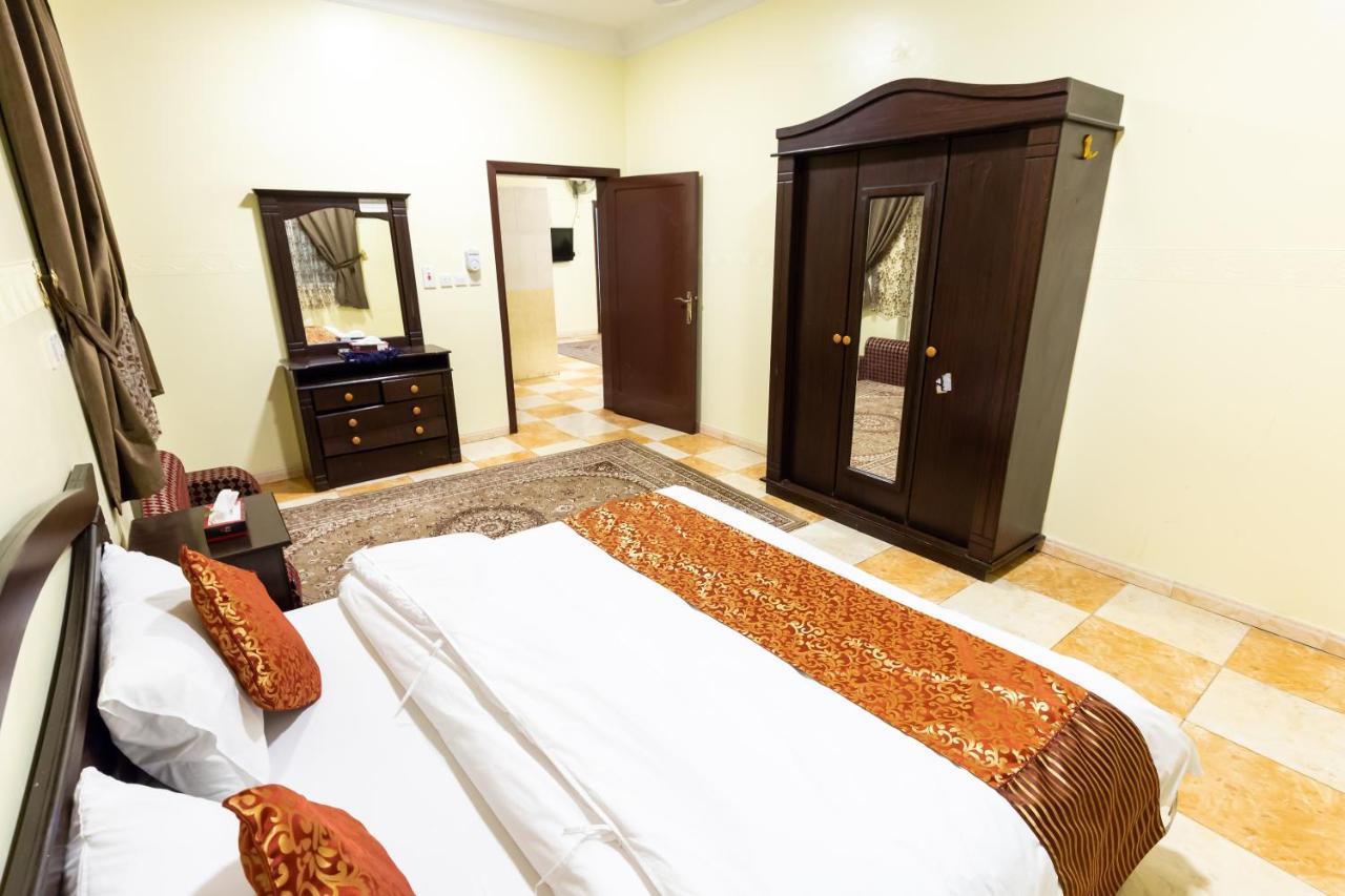 Al Eairy Furnished Apartments - Al Bahah 3 Εξωτερικό φωτογραφία