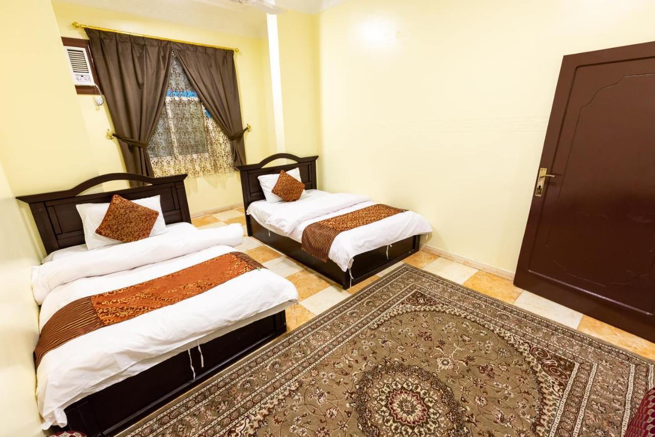 Al Eairy Furnished Apartments - Al Bahah 3 Εξωτερικό φωτογραφία
