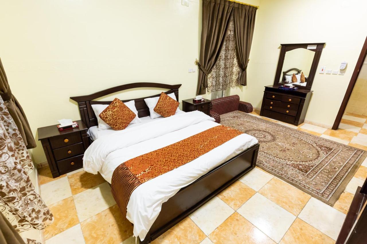 Al Eairy Furnished Apartments - Al Bahah 3 Εξωτερικό φωτογραφία