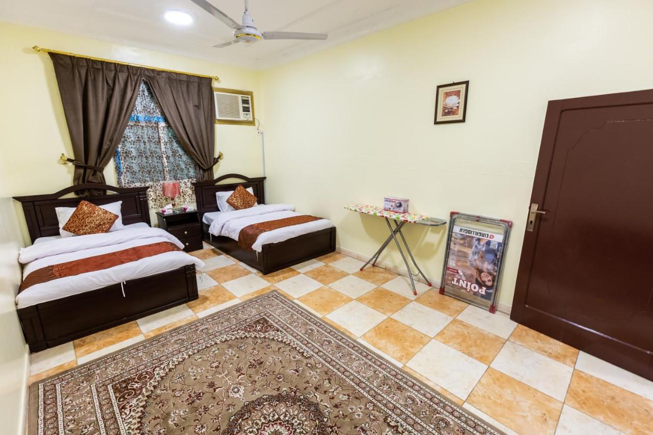Al Eairy Furnished Apartments - Al Bahah 3 Εξωτερικό φωτογραφία