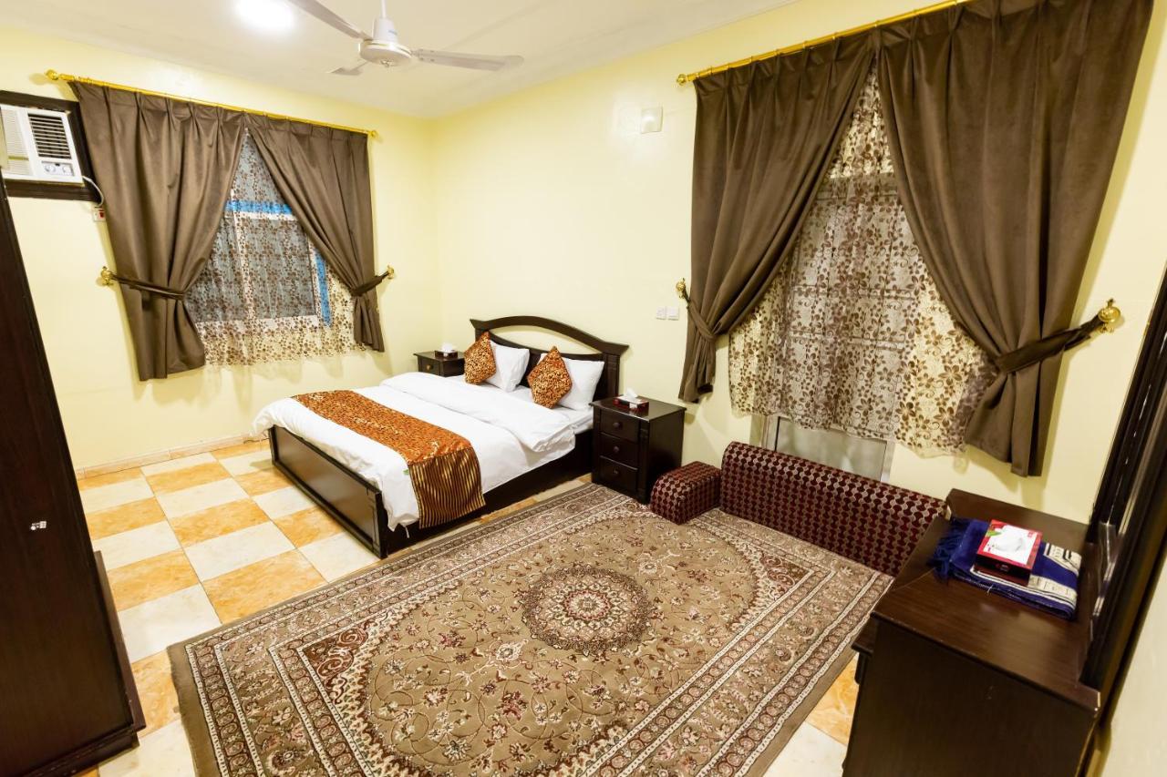 Al Eairy Furnished Apartments - Al Bahah 3 Εξωτερικό φωτογραφία