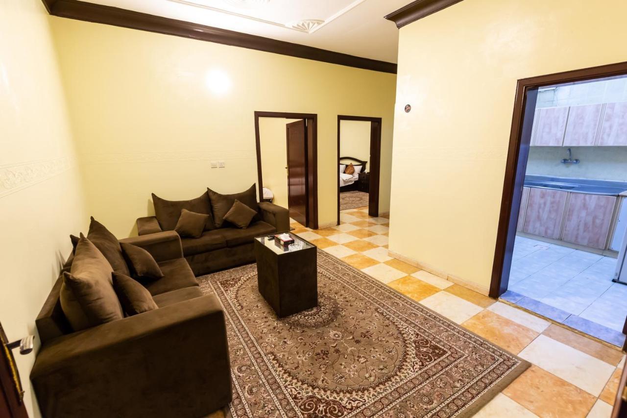 Al Eairy Furnished Apartments - Al Bahah 3 Εξωτερικό φωτογραφία
